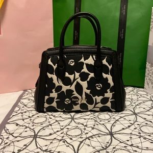 Kate Spade ♠️ knott MINI satchel! Rare❣️🌹💕